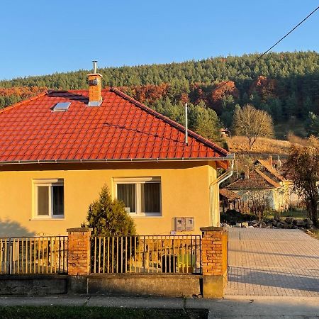 Kristof Vendeghaz Hotel Bükkszék Bagian luar foto
