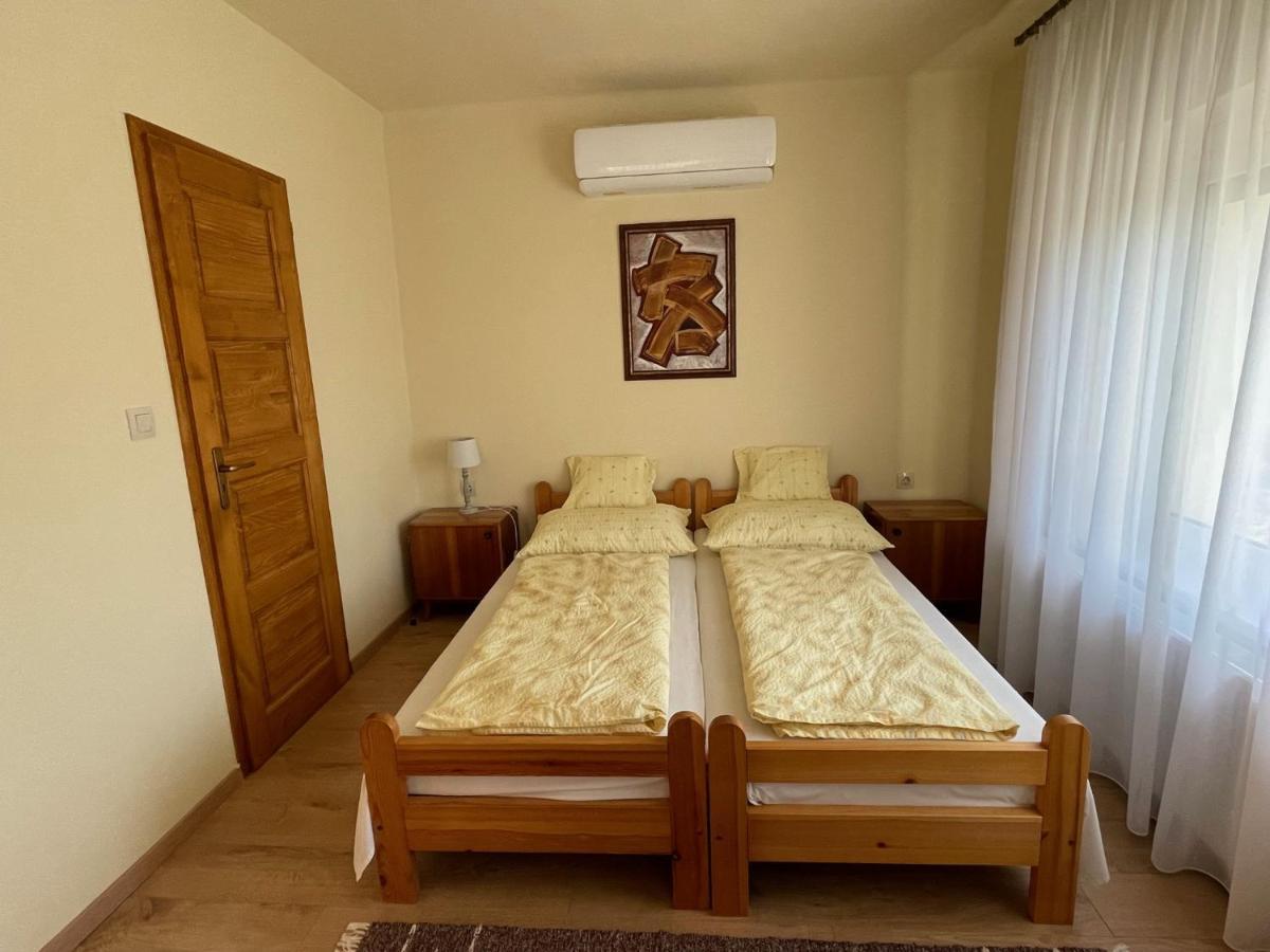 Kristof Vendeghaz Hotel Bükkszék Bagian luar foto